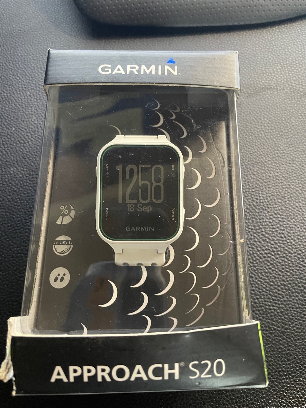 garmin Approach S20 GPS Golf Watch in white and mint green trim